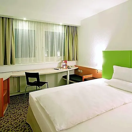 酒店 Ibis Koenigstein