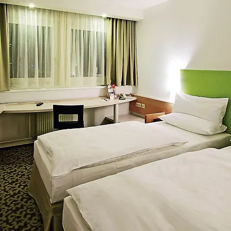 Отель Ibis Koenigstein 3*